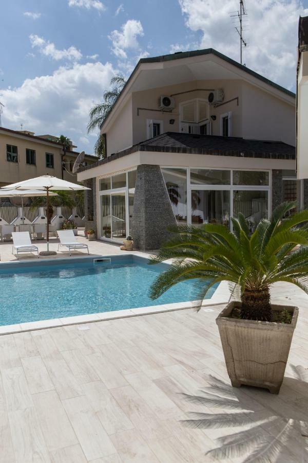 Vdl Luxury Villa 佛罗里达 外观 照片